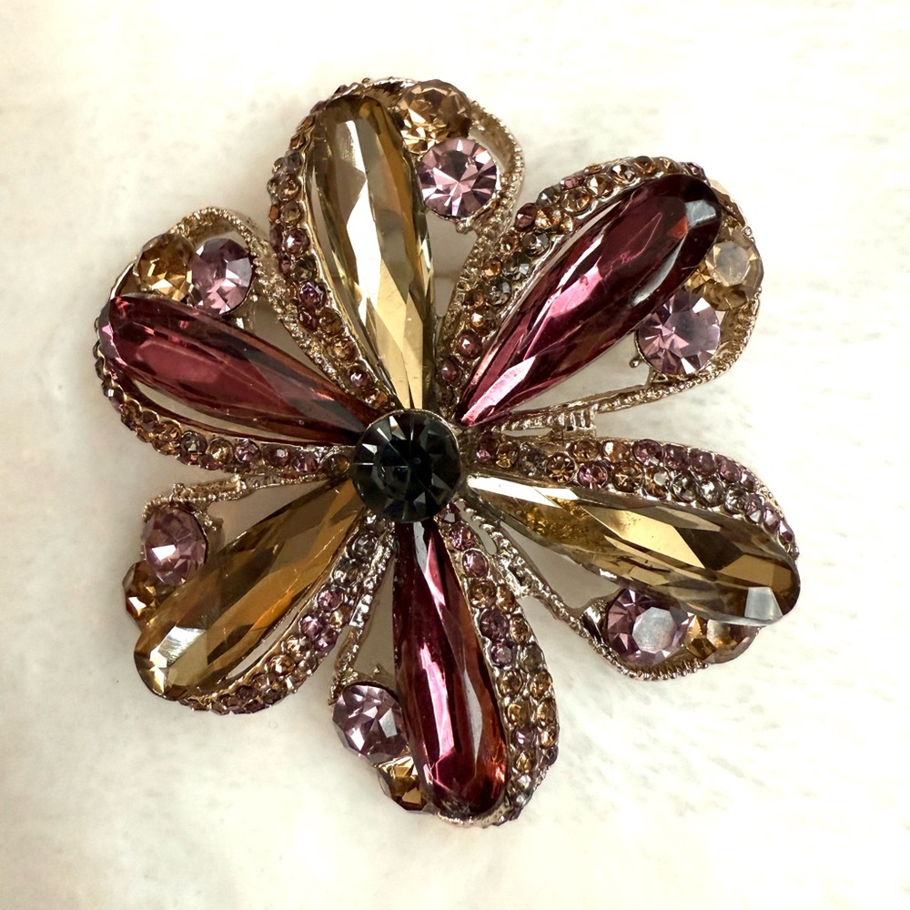 Elegant Multicolor Rhinestone Flower Brooch Pendant NWOT